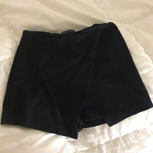 Brandy Melville Skort